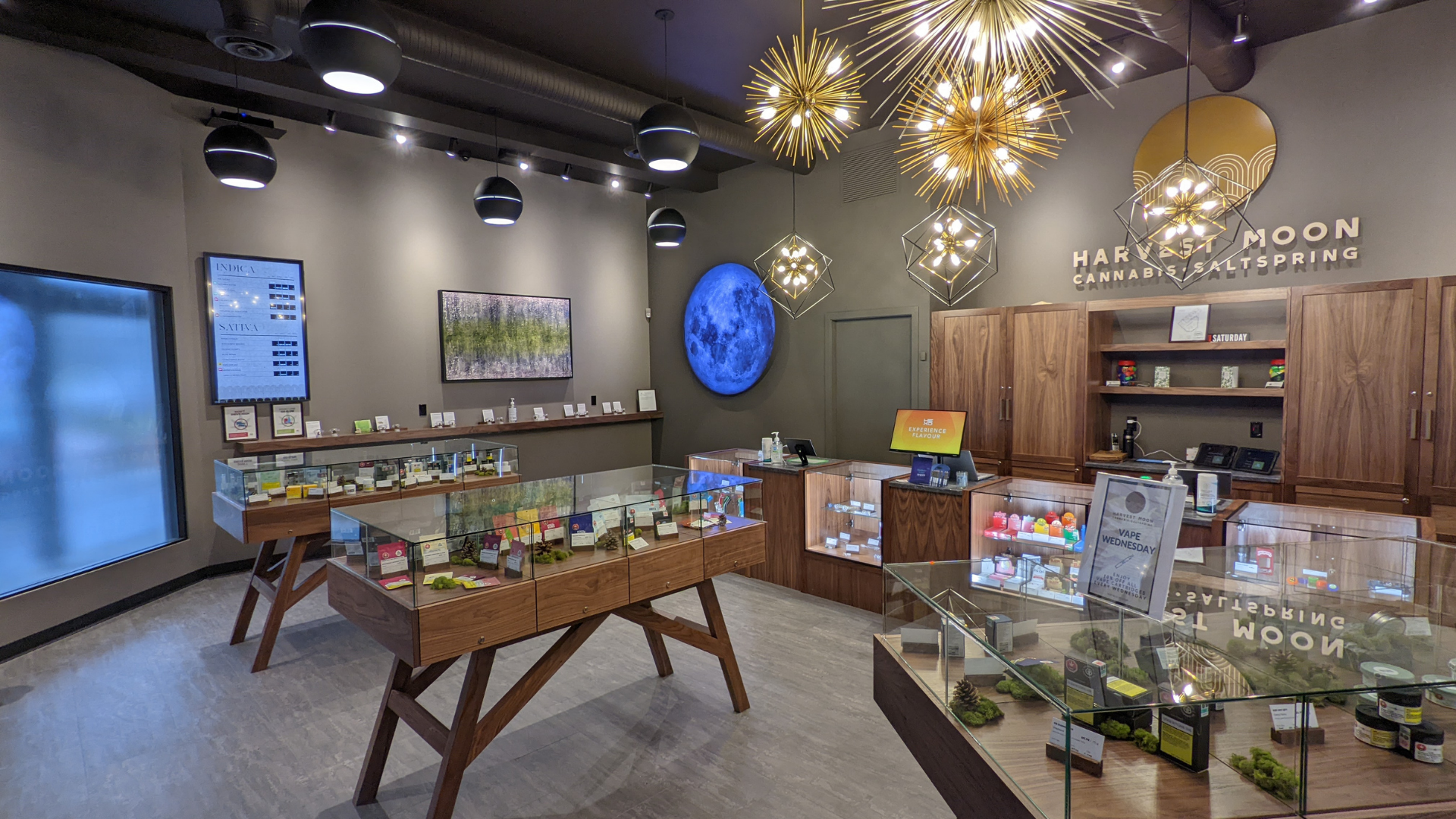 Cannabis Store Harvest Moon Cannabis - Salt Spring Island - 0