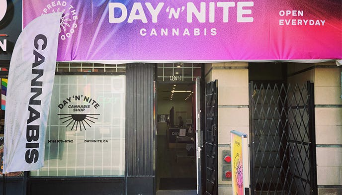 Cannabis Store Day 'N' Nite Cannabis - 1
