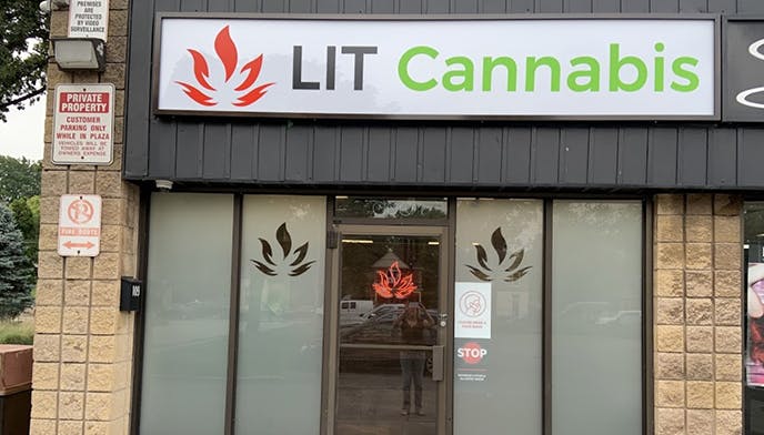 Cannabis Store Lit Cannabis - 1