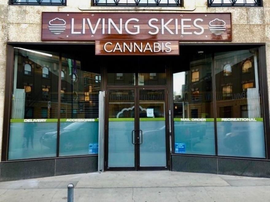 Cannabis Store Living Skies Cannabis - 5