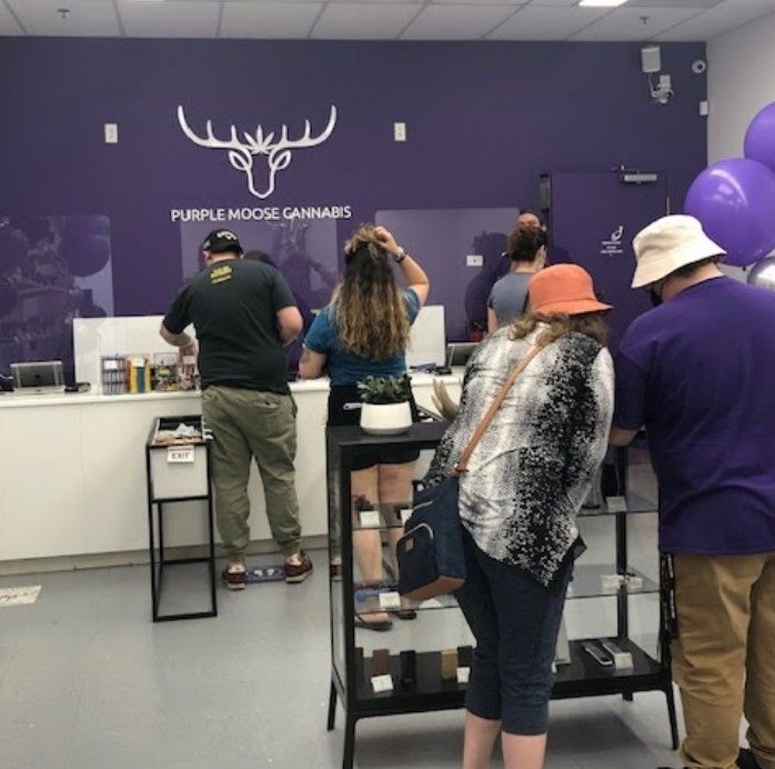 Cannabis Store Purple Moose Cannabis - Oshawa - 9